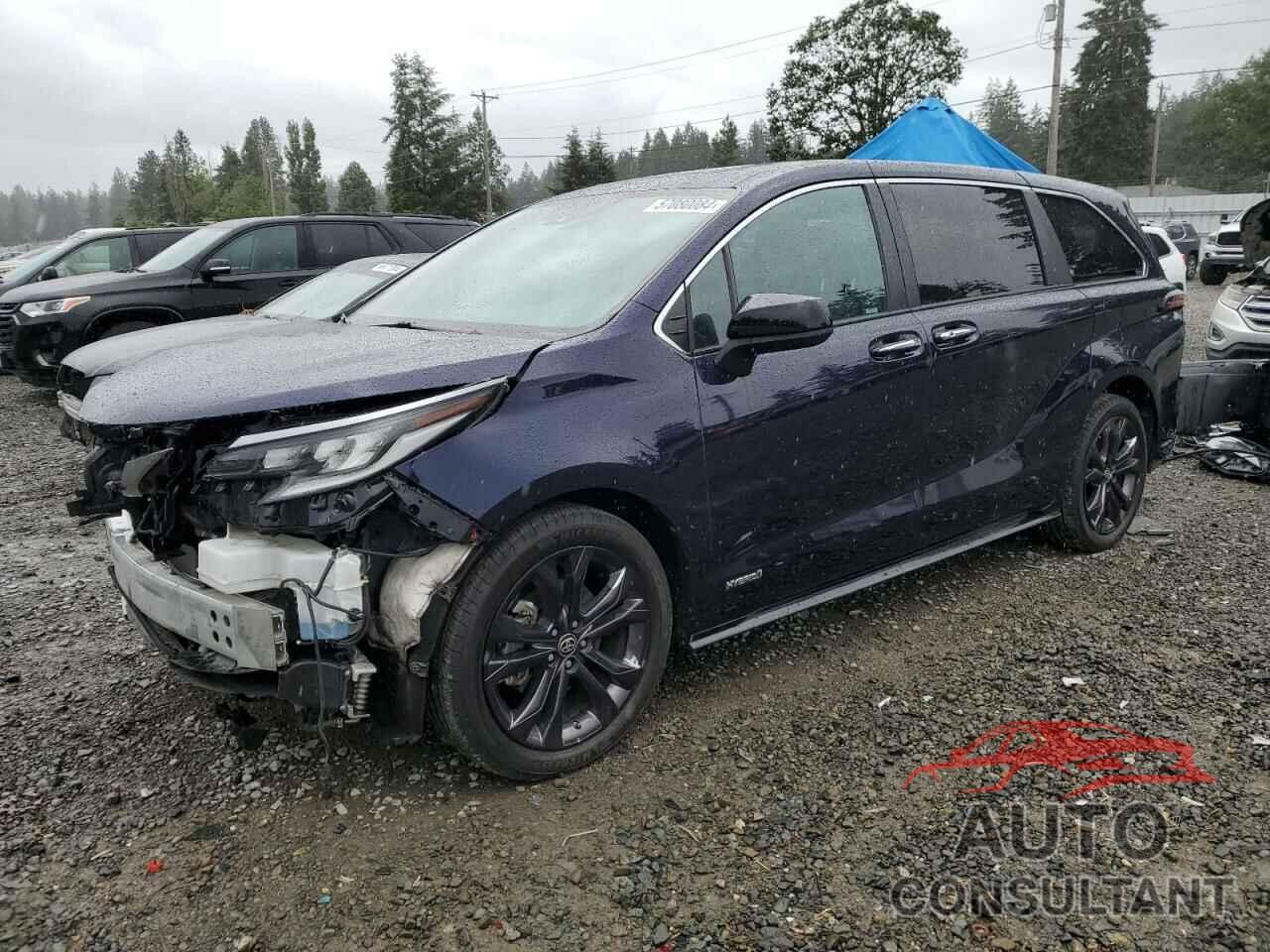 TOYOTA SIENNA 2021 - 5TDXRKECXMS017765