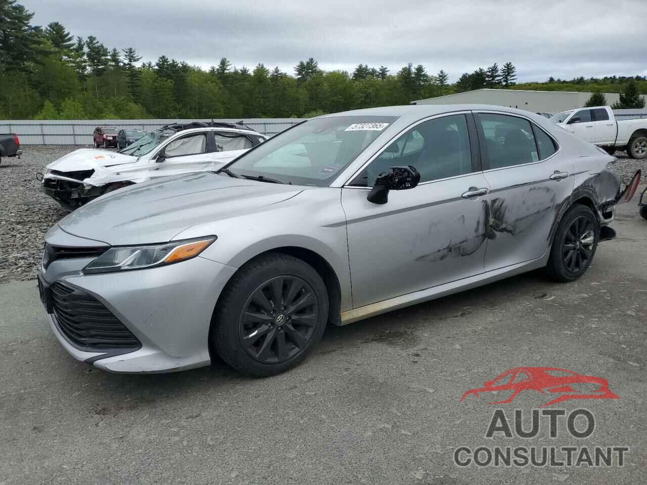 TOYOTA CAMRY 2018 - 4T1B11HK2JU034755