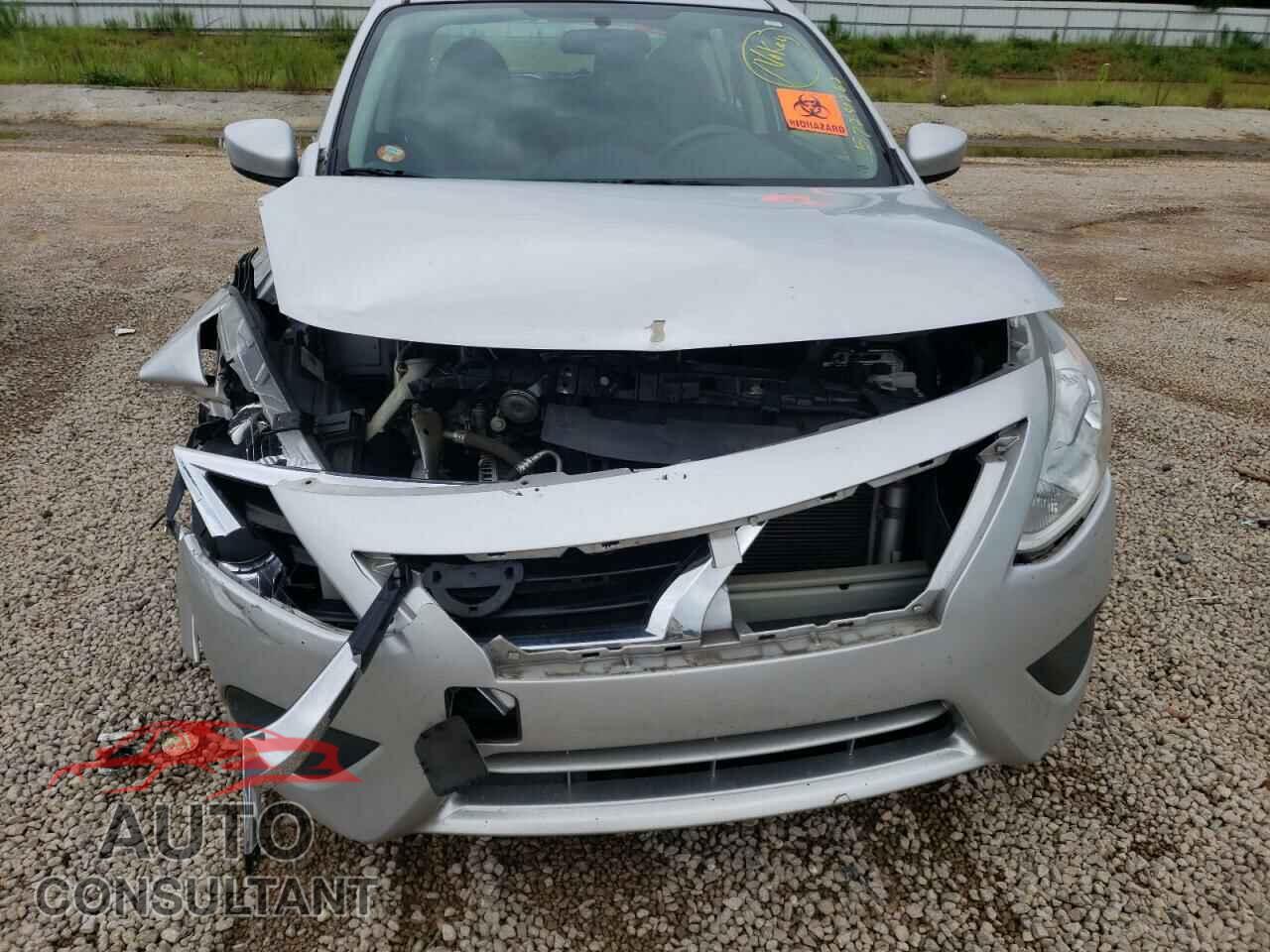 NISSAN VERSA 2017 - 3N1CN7AP3HL863184