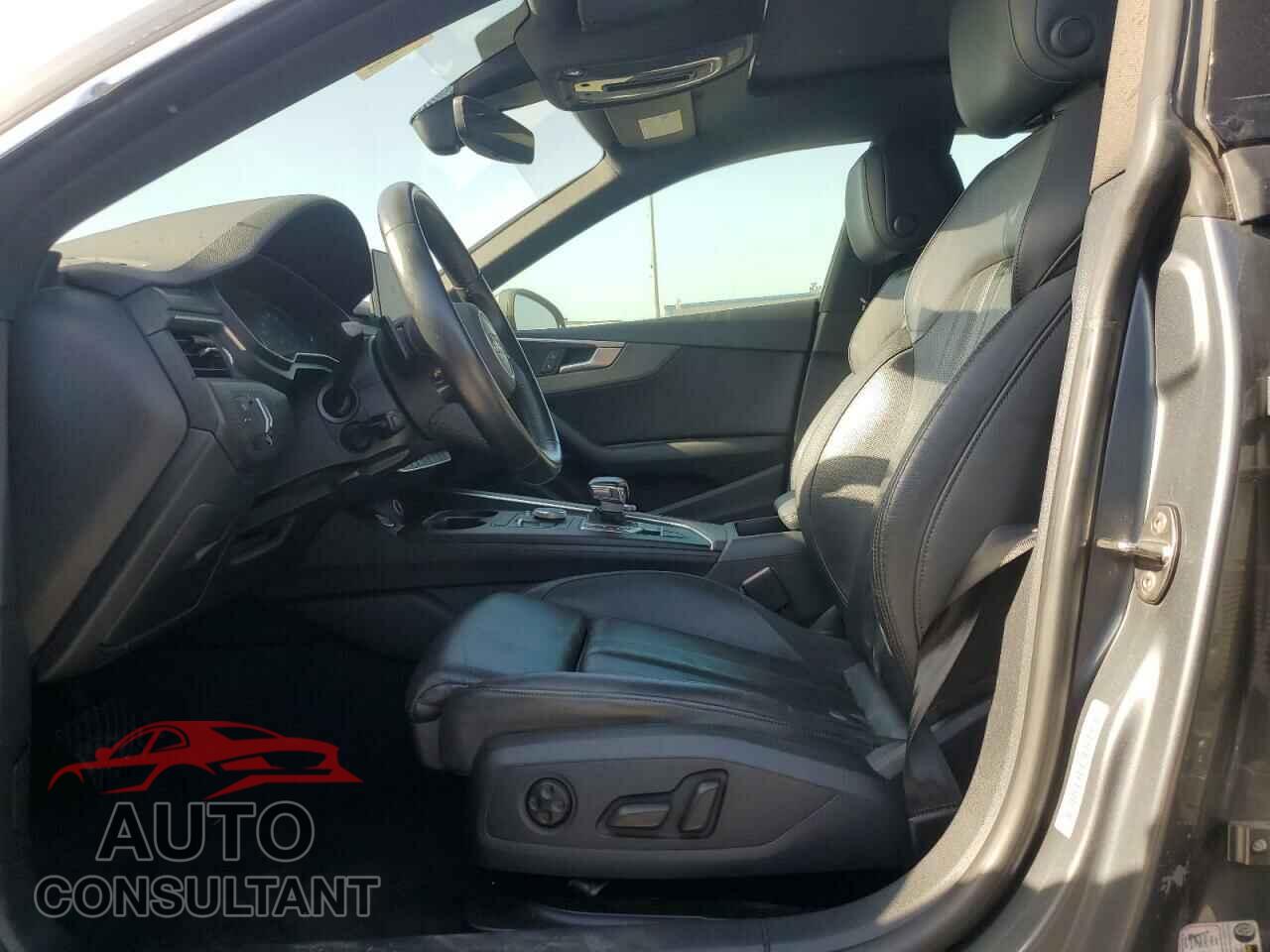 AUDI A5 2018 - WAUENCF59JA103017