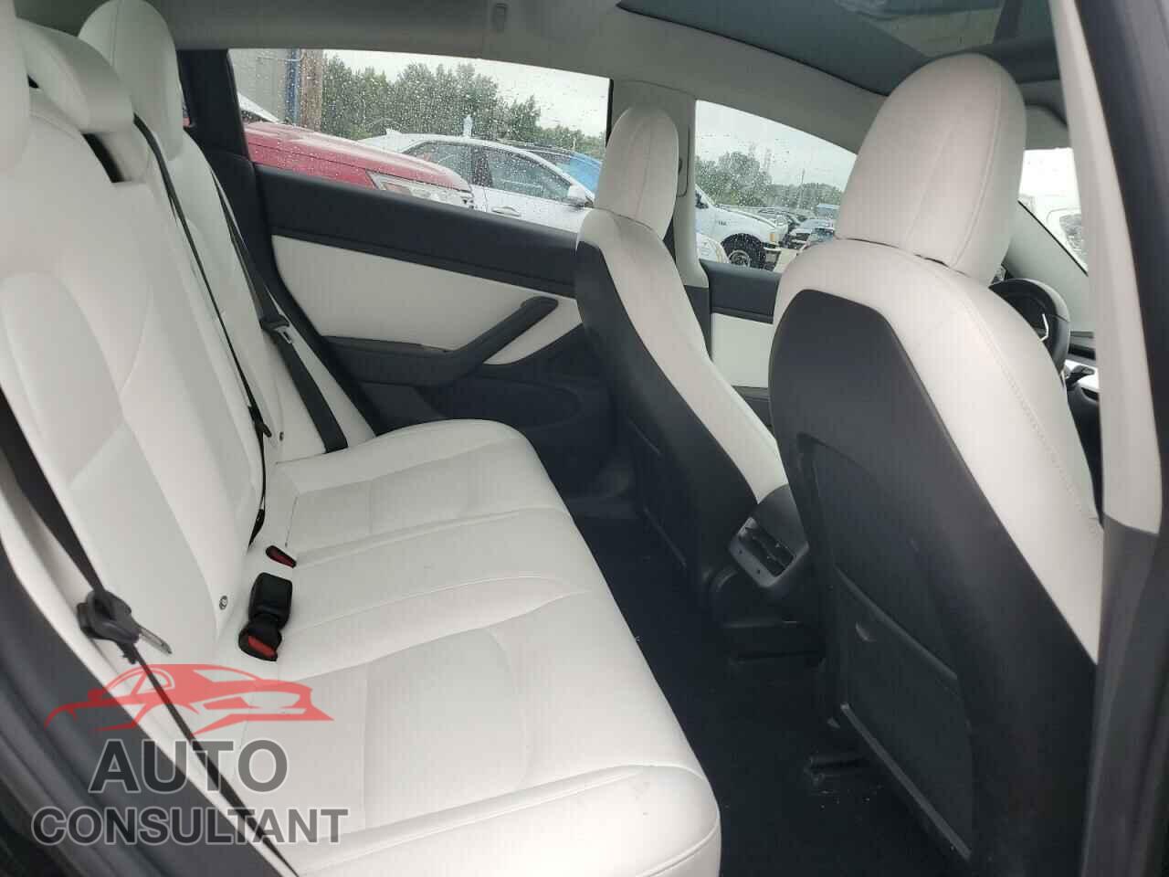 TESLA MODEL 3 2018 - 5YJ3E1EB5JF080994
