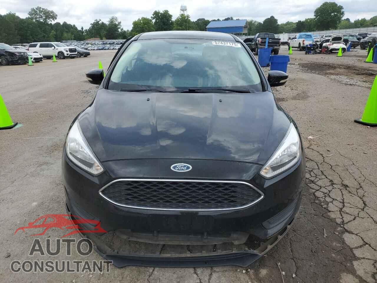 FORD FOCUS 2017 - 1FADP3K26HL215654