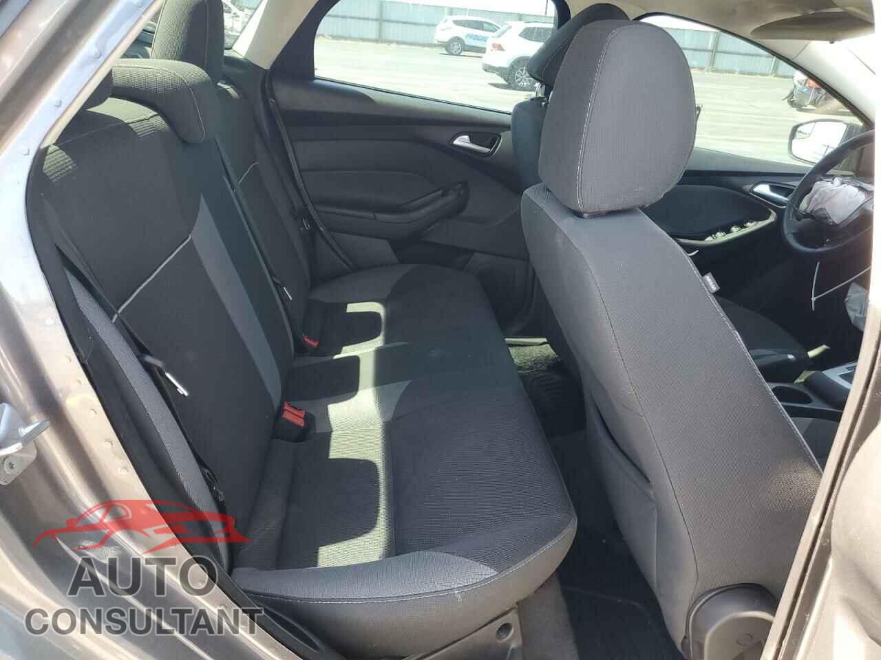 FORD FOCUS 2014 - 1FADP3F20EL237204