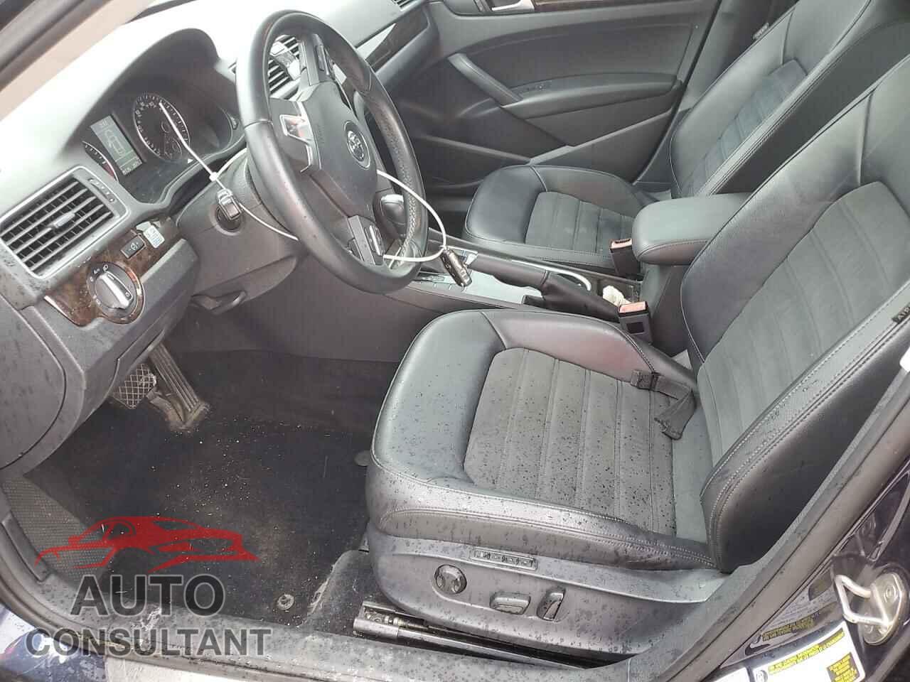 VOLKSWAGEN PASSAT 2015 - 1VWCV7A3XFC061831