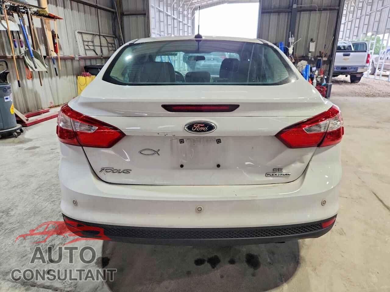 FORD FOCUS 2014 - 1FADP3F26EL460654
