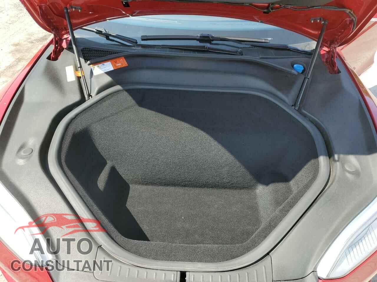 TESLA MODEL S 2015 - 5YJSA1H28FF100410