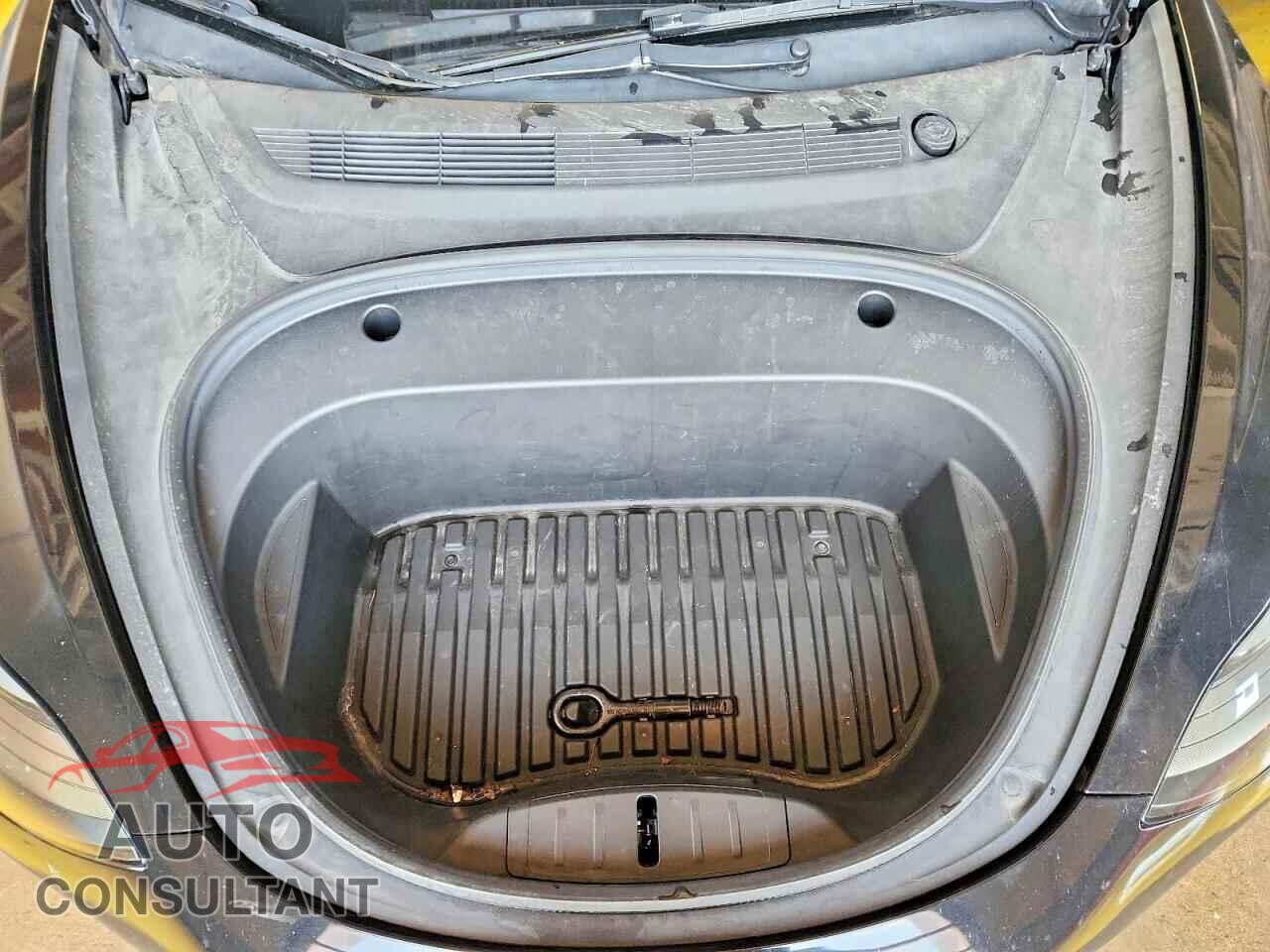 TESLA MODEL 3 2023 - 5YJ3E1EA7PF437527