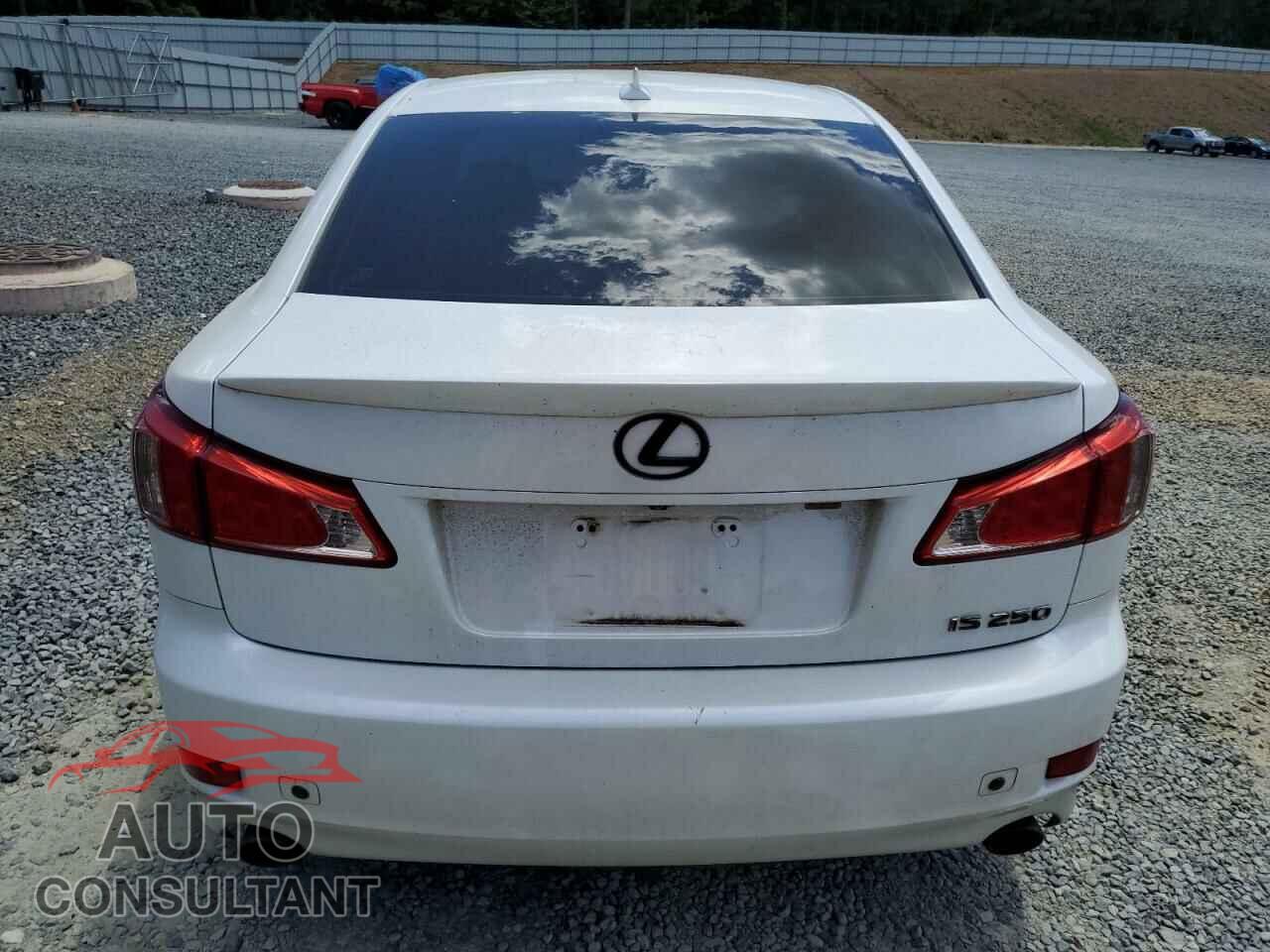 LEXUS IS 2011 - JTHBF5C21B5134649