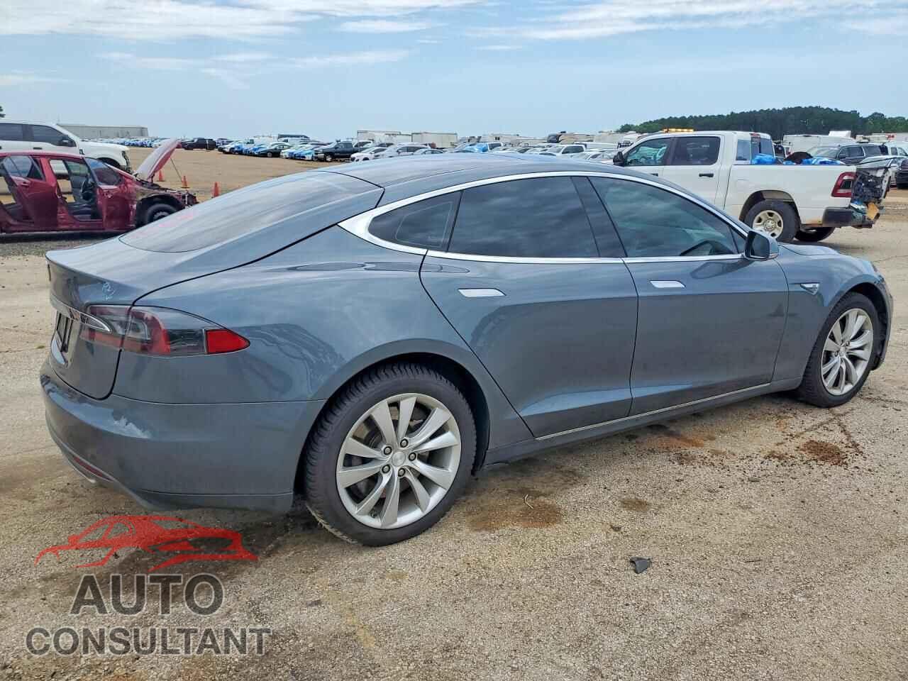 TESLA MODEL S 2014 - 5YJSA1H11EFP32154