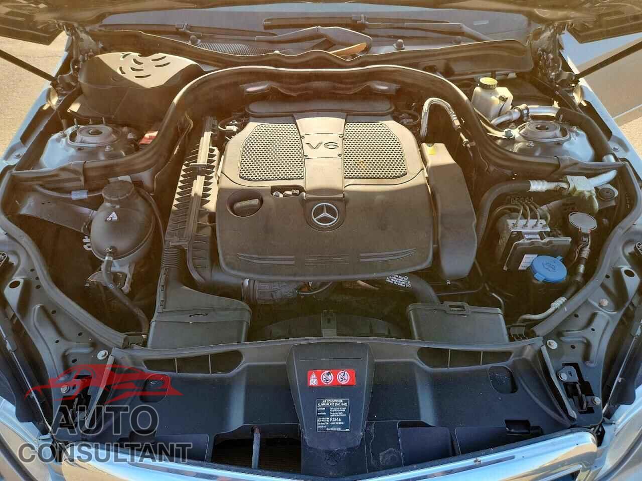 MERCEDES-BENZ E-CLASS 2012 - WDDHF5KBXCA570489