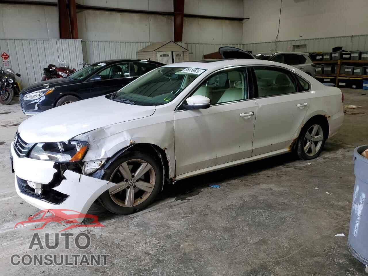 VOLKSWAGEN PASSAT 2013 - 1VWBP7A37DC120515