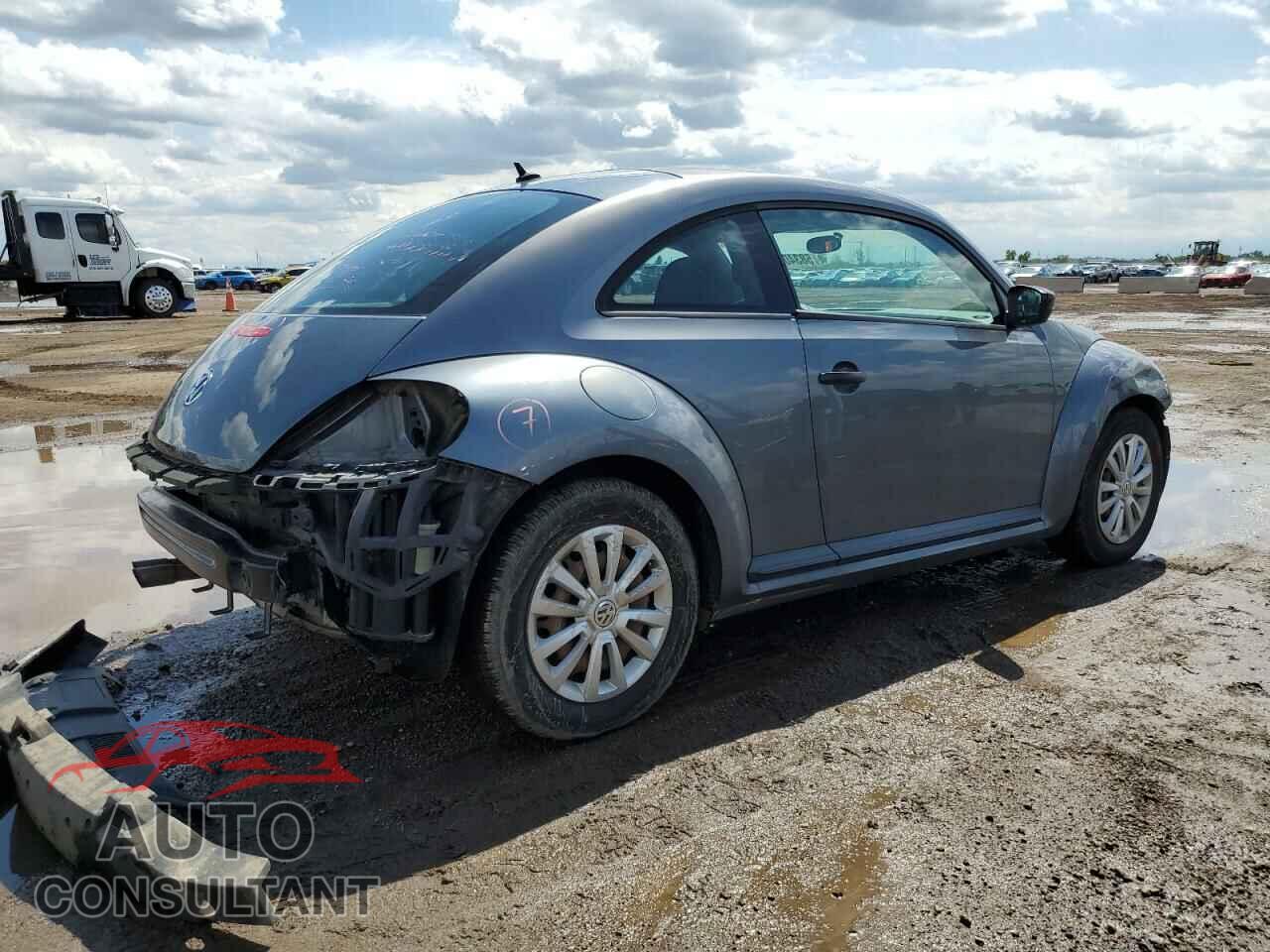 VOLKSWAGEN BEETLE 2012 - 3VWFP7AT6CM644799