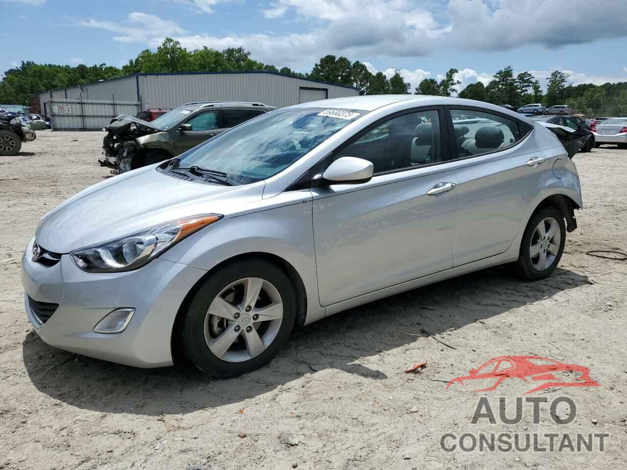 HYUNDAI ELANTRA 2013 - 5NPDH4AE5DH337574