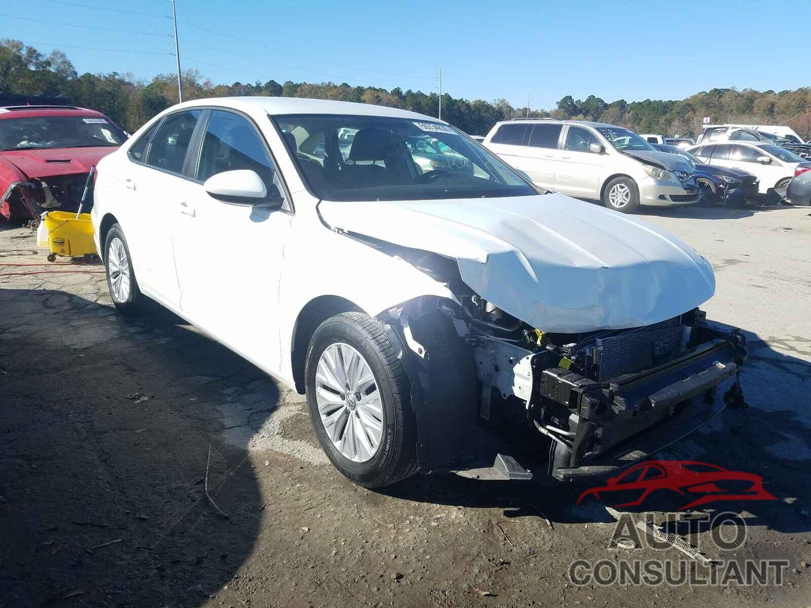 VOLKSWAGEN JETTA 2019 - 3VWN57BU1KM020156