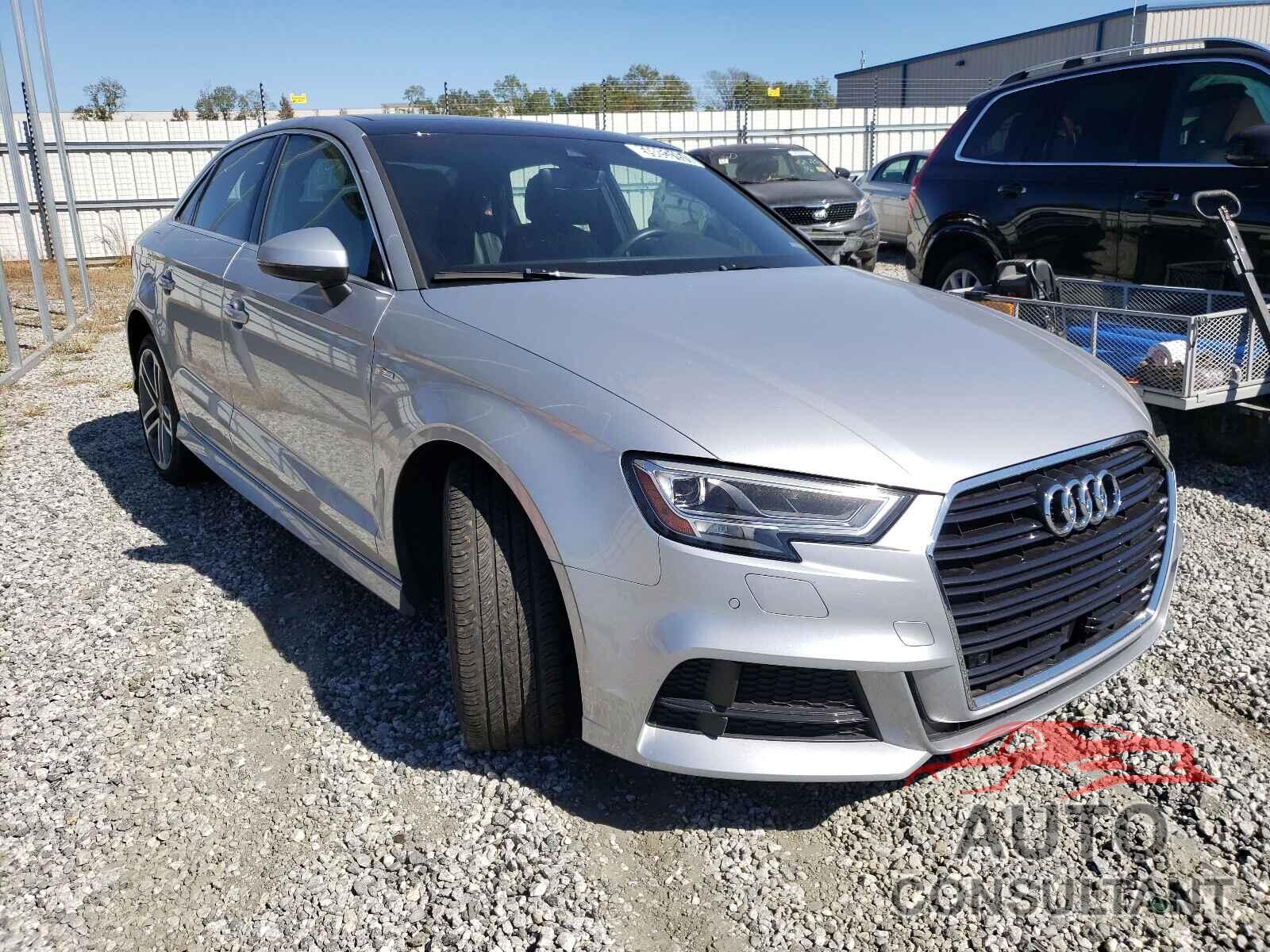 AUDI A3 2018 - WAUHUHFF7J1078771