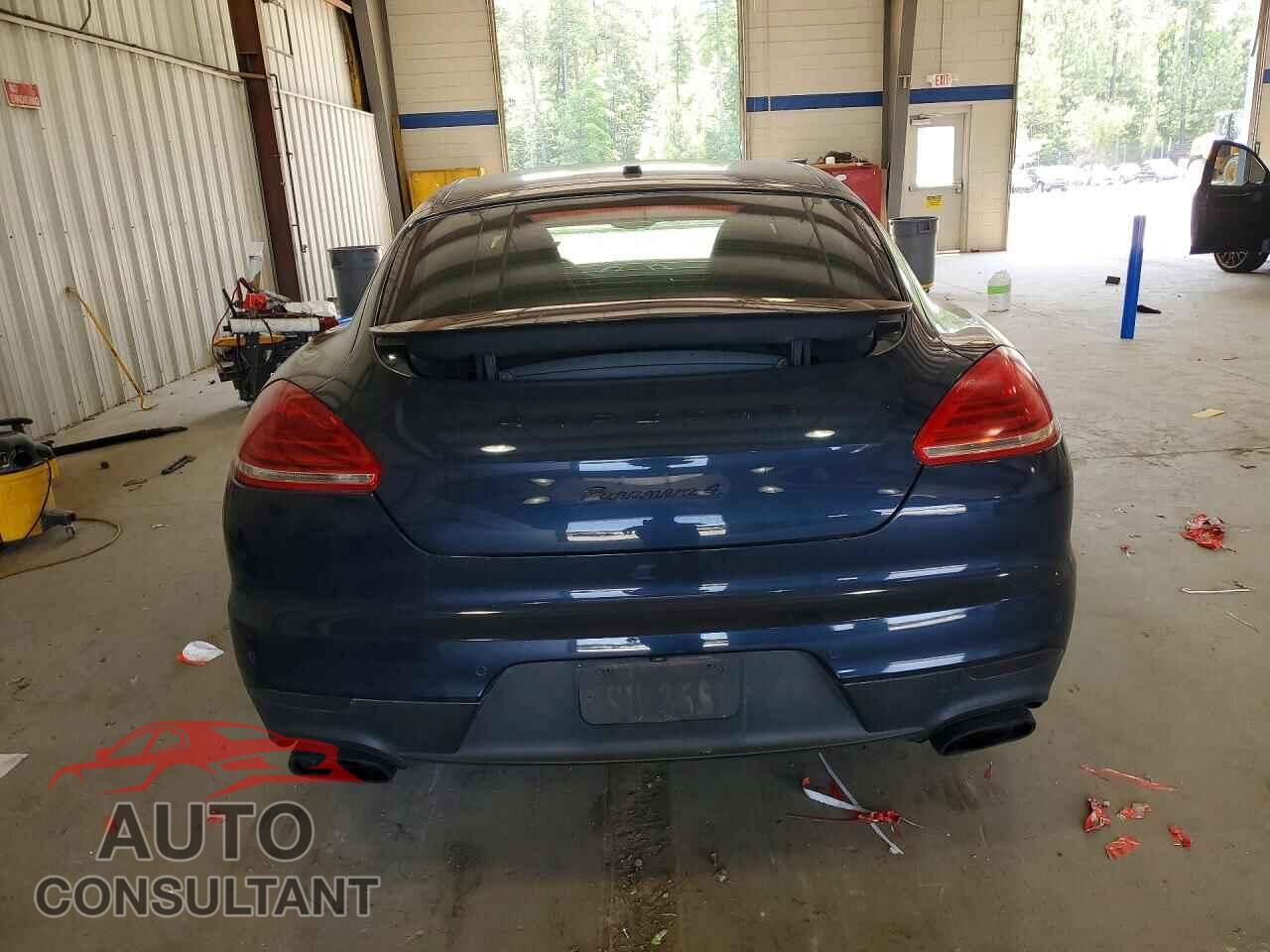 PORSCHE PANAMERA 2015 - WP0AA2A73FL001448