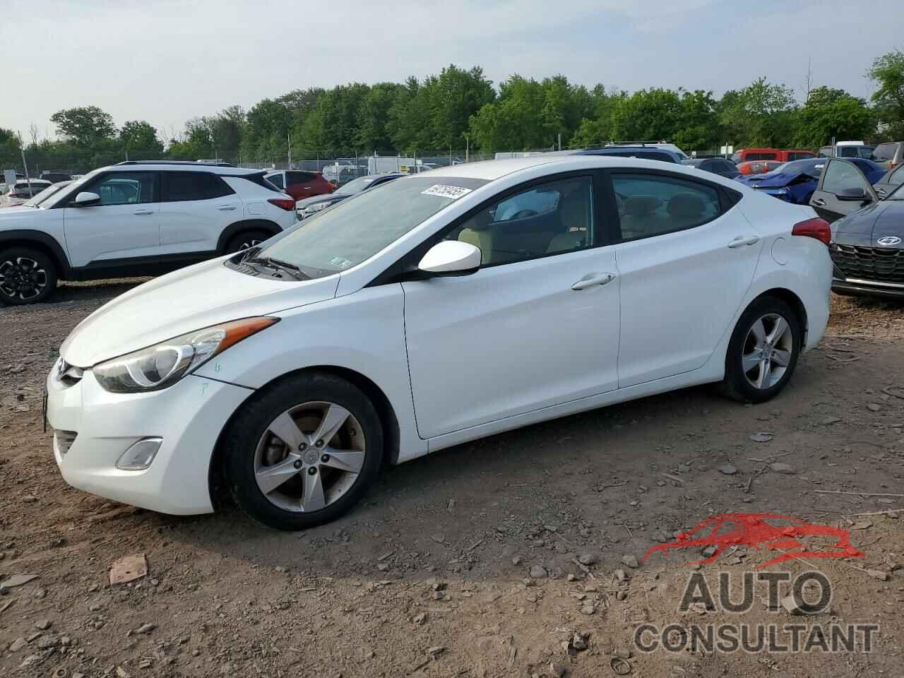 HYUNDAI ELANTRA 2013 - 5NPDH4AE2DH257052