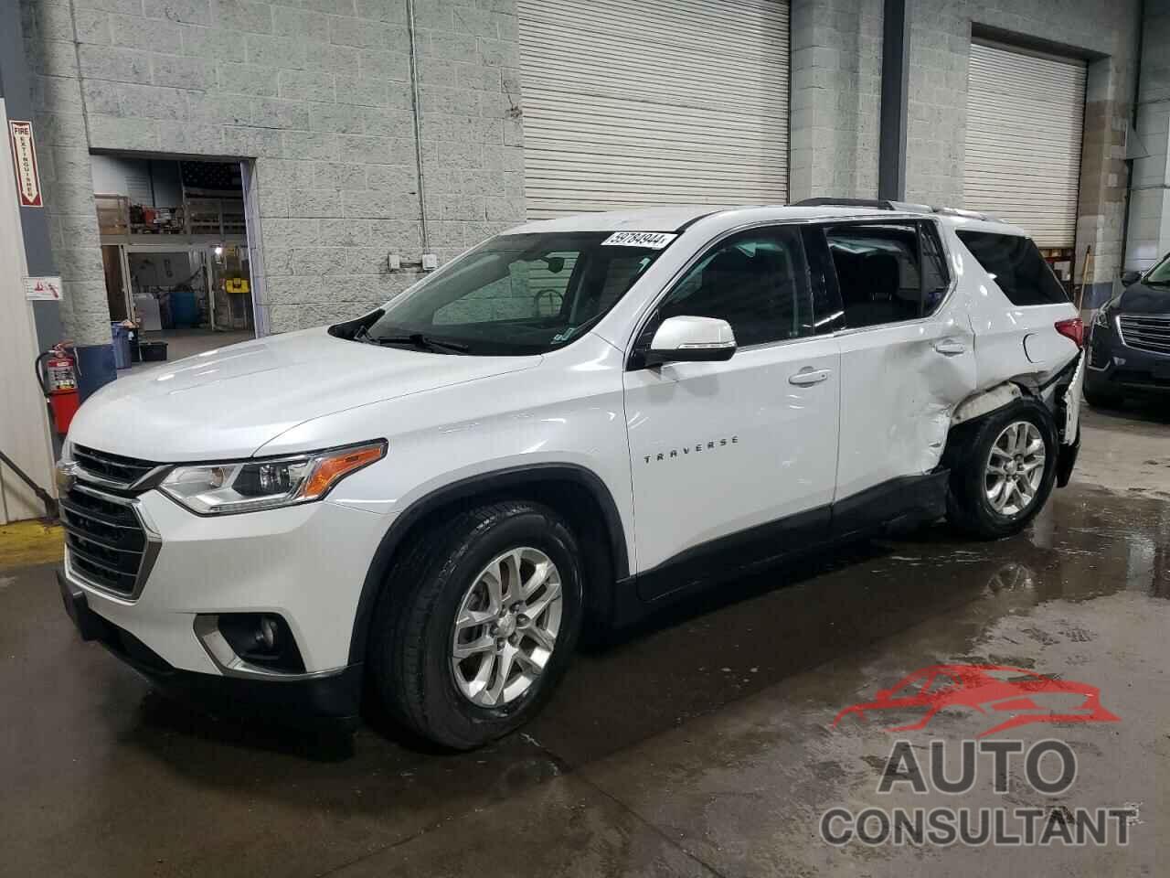 CHEVROLET TRAVERSE 2018 - 1GNEVGKW3JJ271381