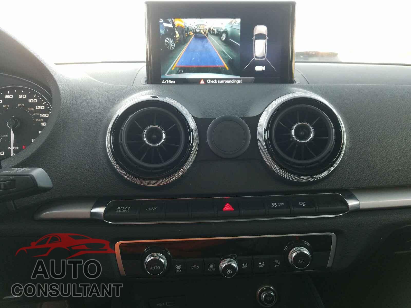 AUDI A3 2017 - WAUUPBFF3HA036126