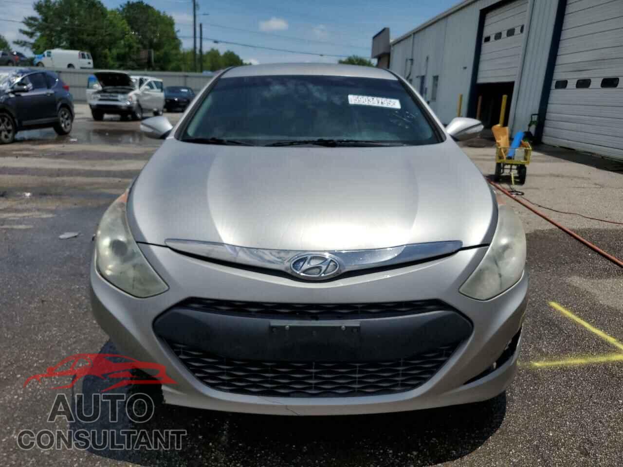 HYUNDAI SONATA 2012 - KMHEC4A44CA038041