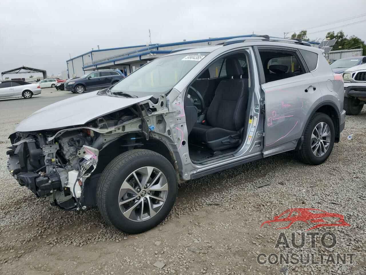 TOYOTA RAV4 2017 - JTMRJREV8HD088779