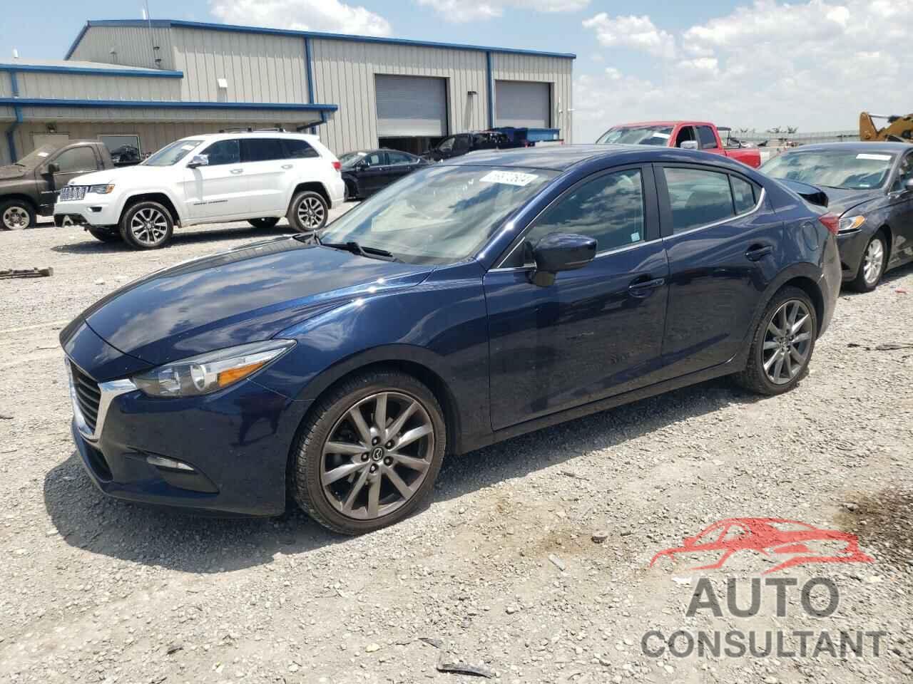 MAZDA 3 2018 - 3MZBN1V38JM264792