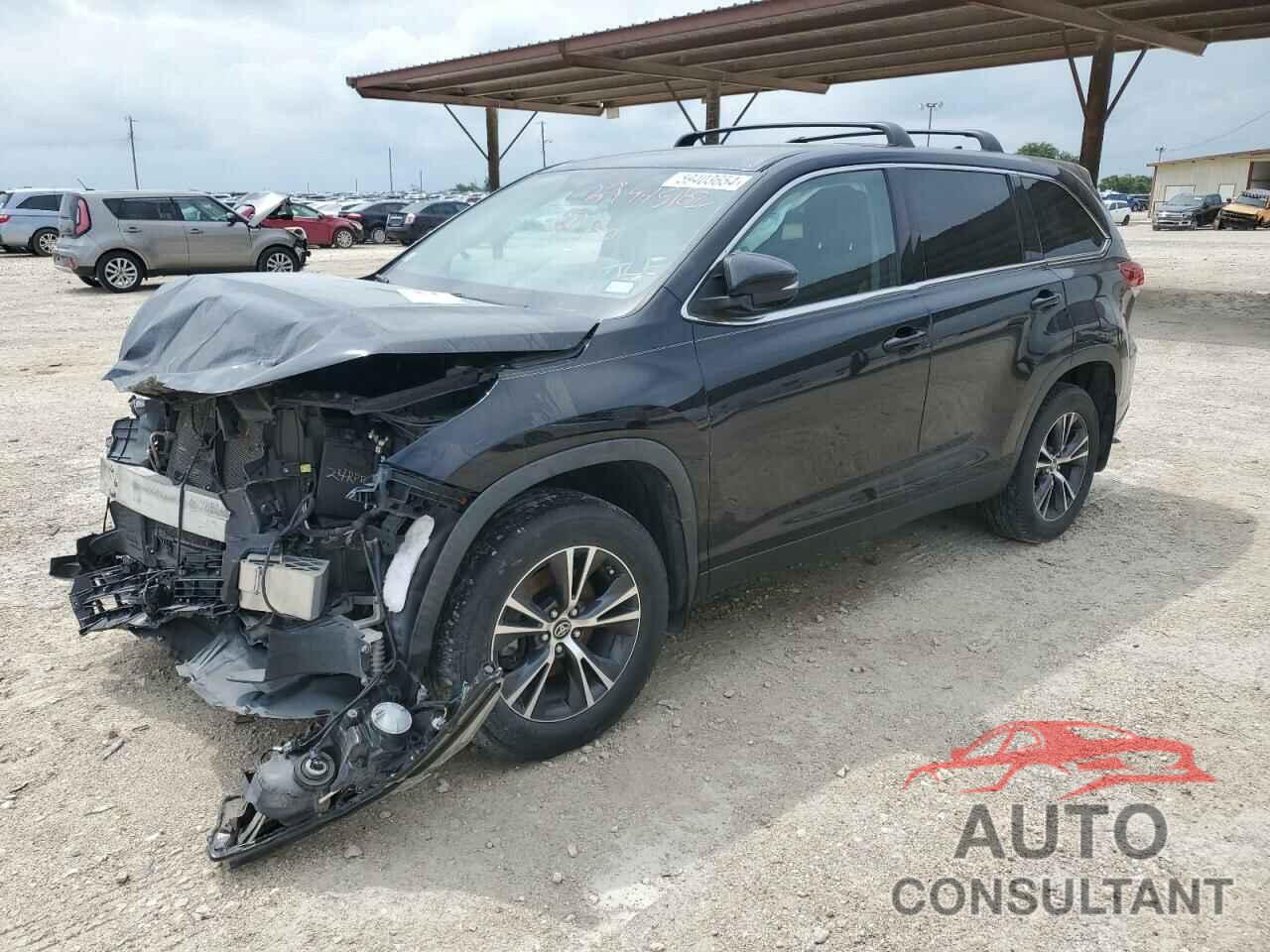 TOYOTA HIGHLANDER 2019 - 5TDBZRFH0KS989319