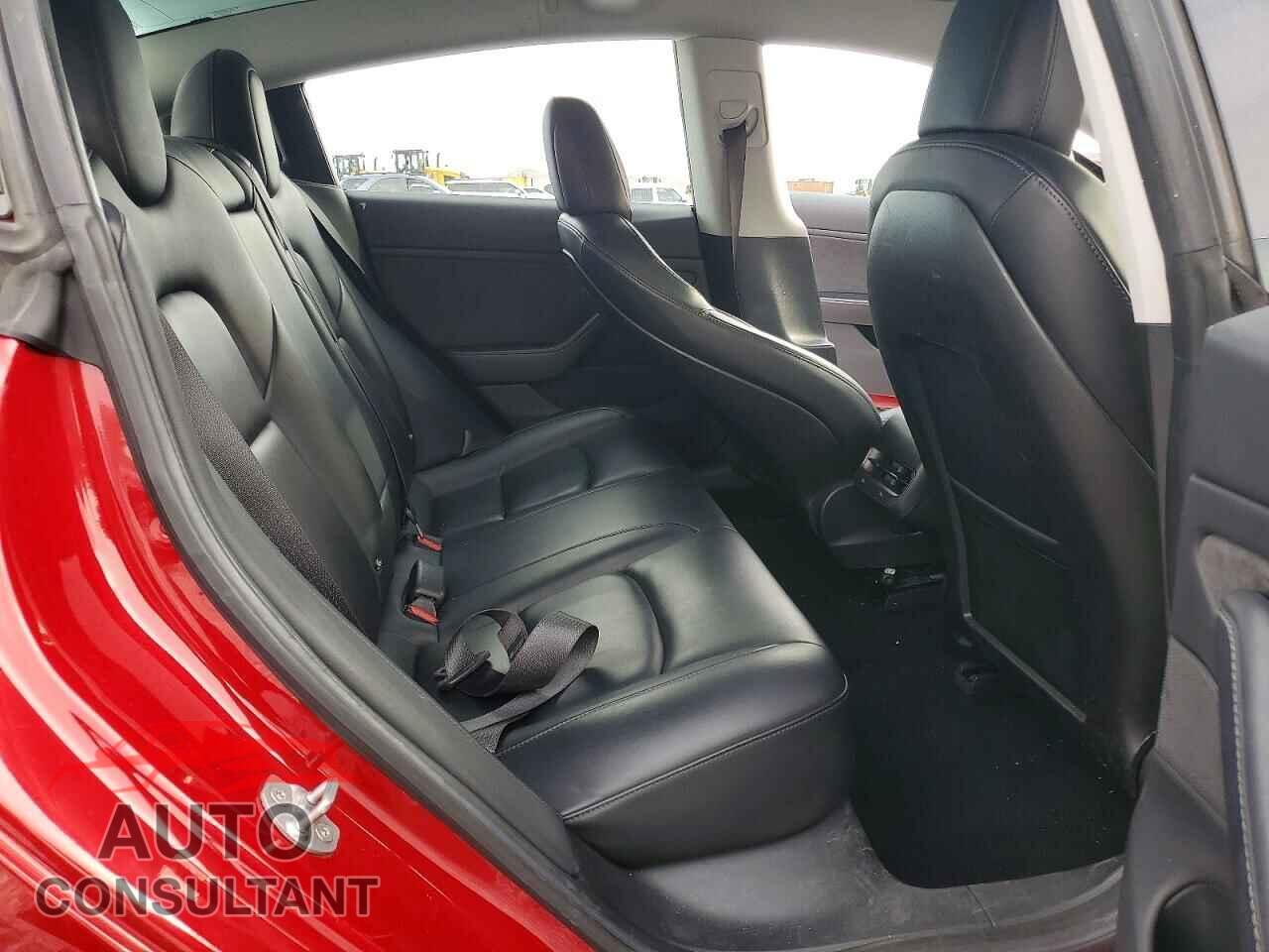 TESLA MODEL 3 2018 - 5YJ3E1EA5JF024416