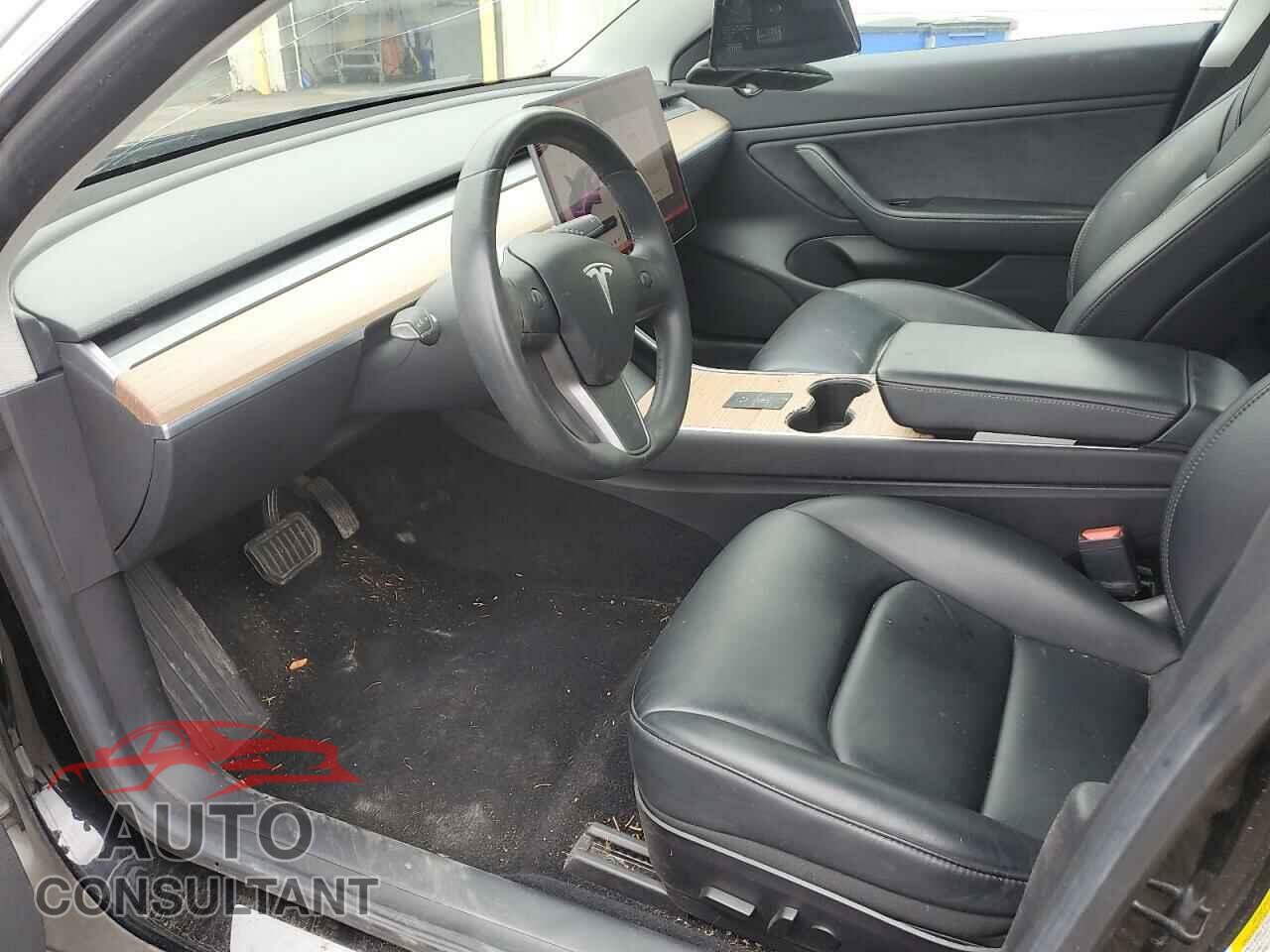 TESLA MODEL 3 2019 - 5YJ3E1EA7KF395515