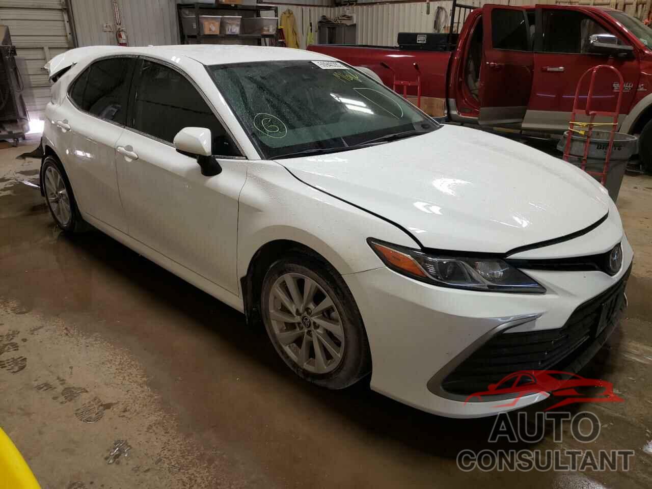 TOYOTA CAMRY 2021 - 4T1C11AK5MU458708
