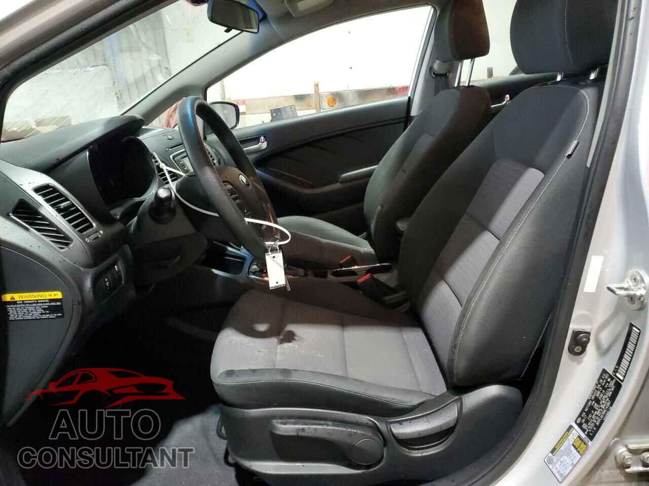 KIA FORTE 2017 - 3KPFL4A78HE143897
