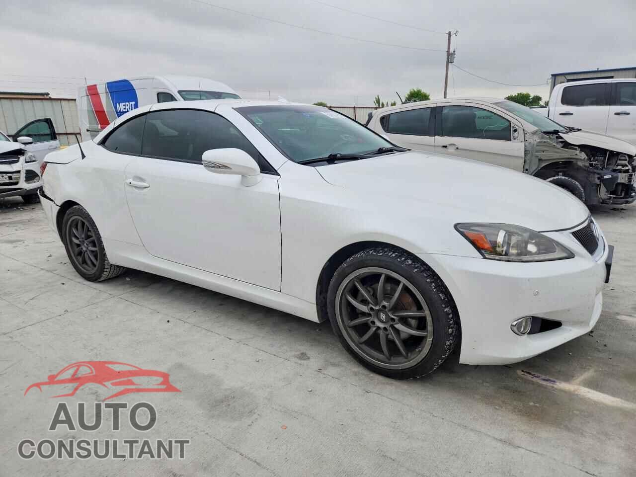 LEXUS IS 2012 - JTHFF2C2XC2526029