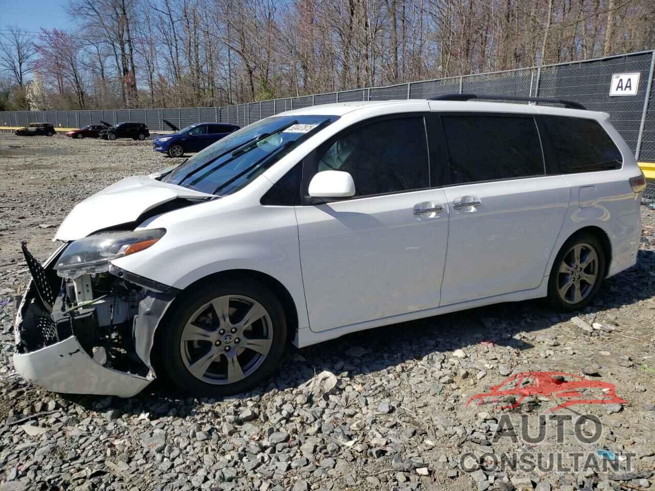 TOYOTA SIENNA 2018 - 5TDXZ3DC9JS937339