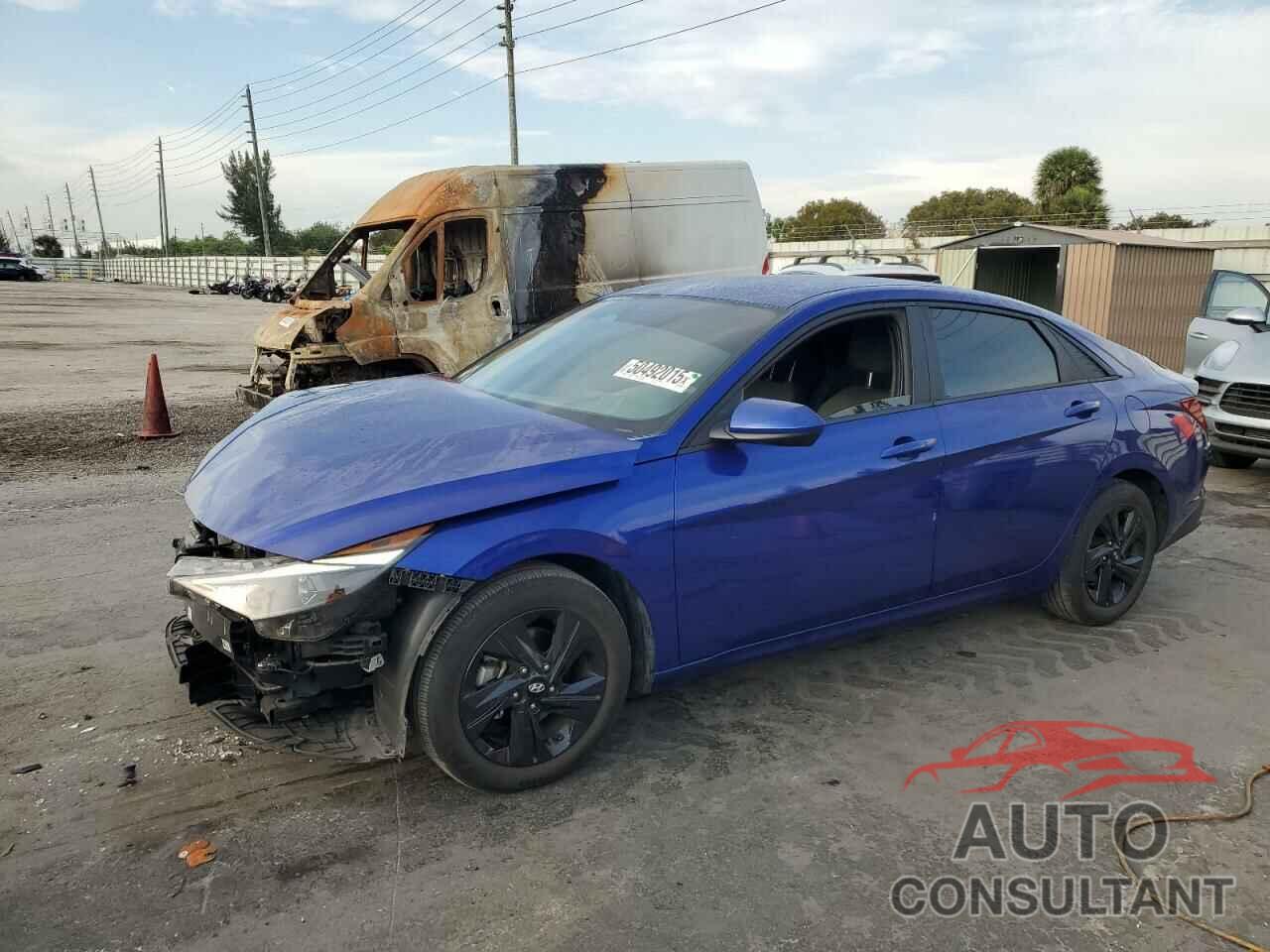 HYUNDAI ELANTRA 2023 - KMHLM4AG3PU479663