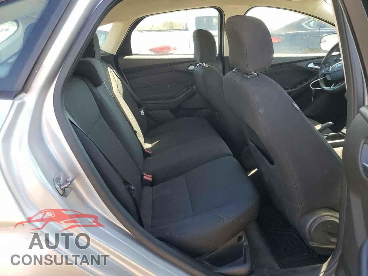FORD FOCUS 2016 - 1FADP3K23GL354834