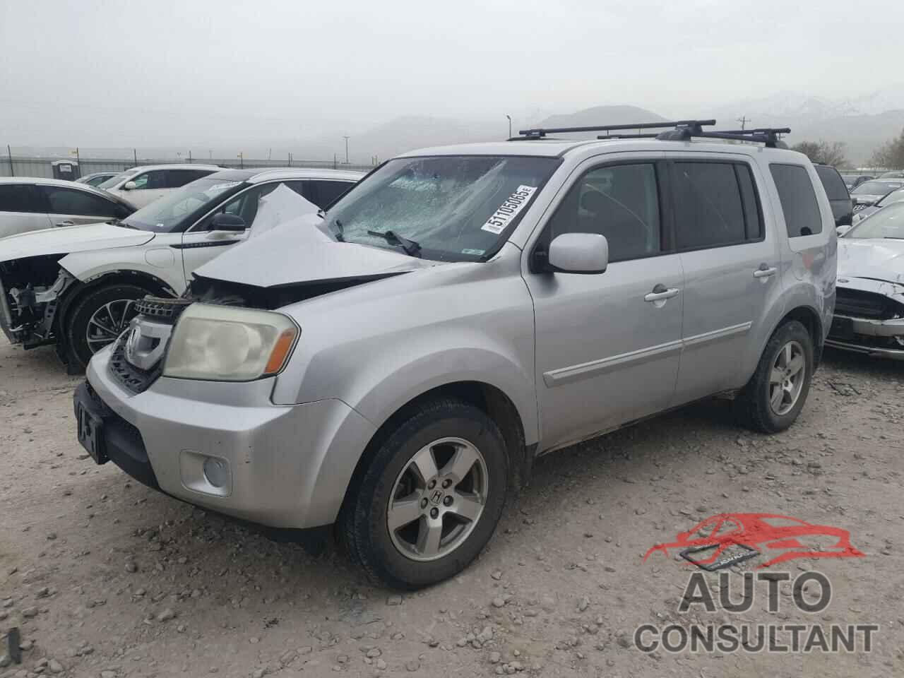HONDA PILOT 2010 - 5FNYF4H52AB023520