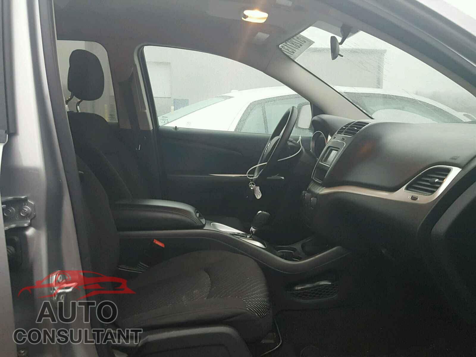 DODGE JOURNEY SX 2017 - 3C4PDCBG1HT510550
