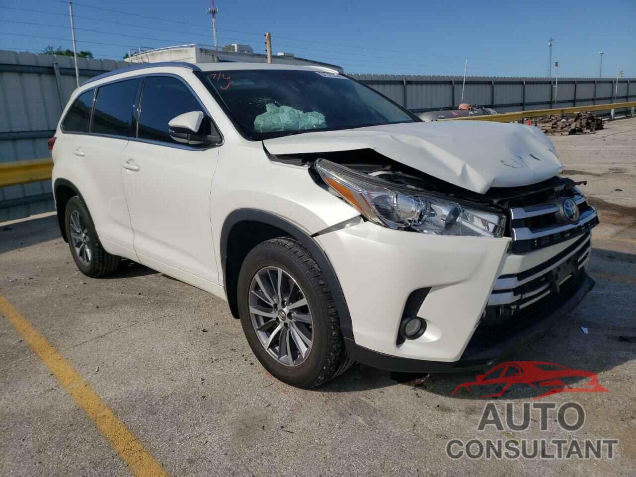 TOYOTA HIGHLANDER 2017 - 5TDJZRFH6HS521616