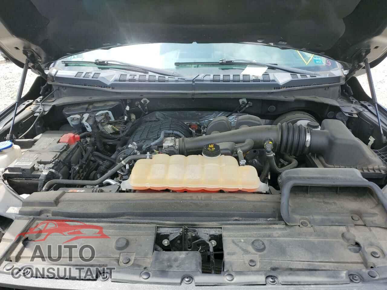 FORD F150 2018 - 1FTMF1CB5JKD89095