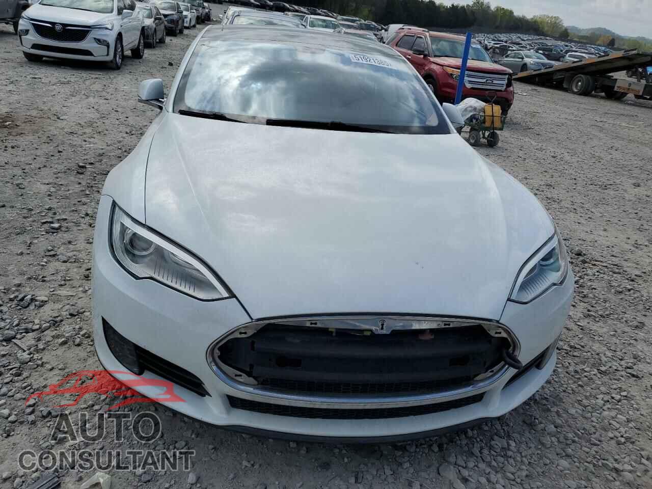 TESLA MODEL S 2014 - 5YJSA1S11EFP32051
