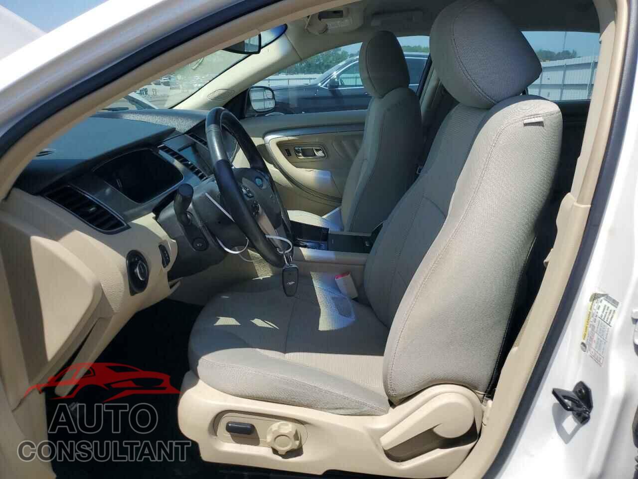 FORD TAURUS 2015 - 1FAHP2E81FG202036