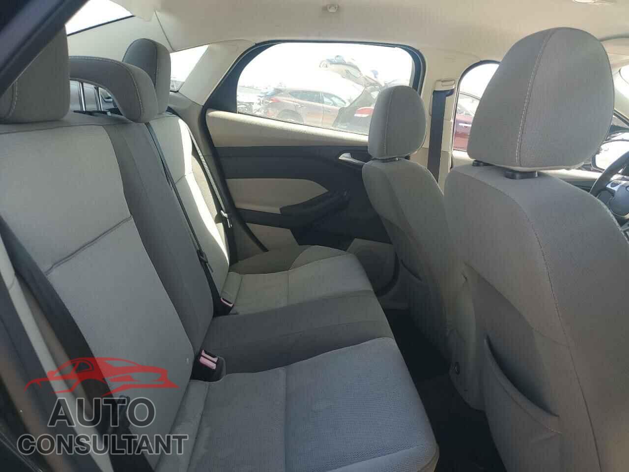 FORD FOCUS 2014 - 1FADP3F20EL161404