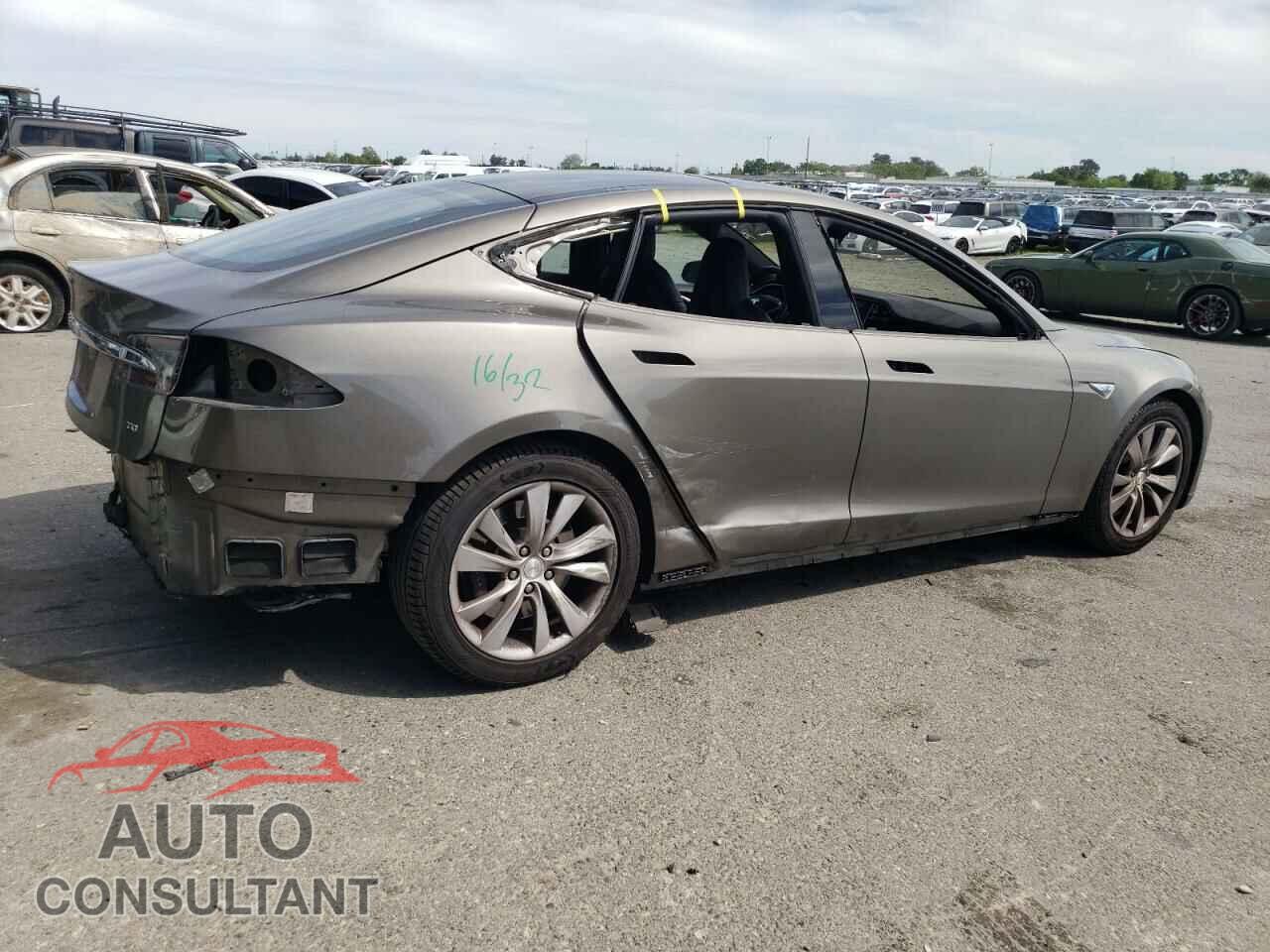 TESLA MODEL S 2016 - 5YJSA1E14GF131506