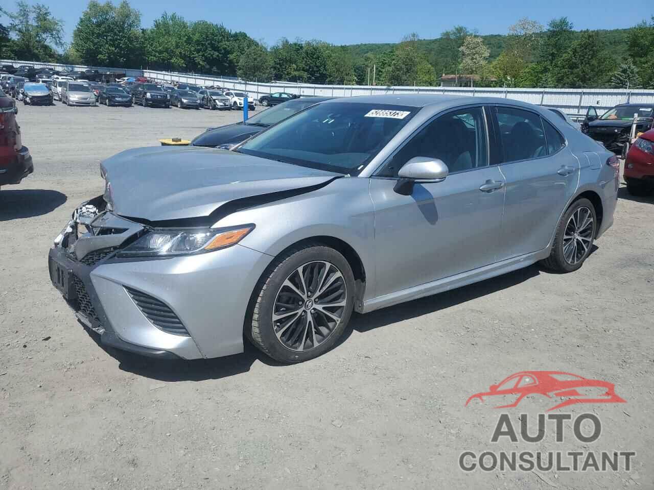 TOYOTA CAMRY 2018 - 4T1B11HKXJU640403