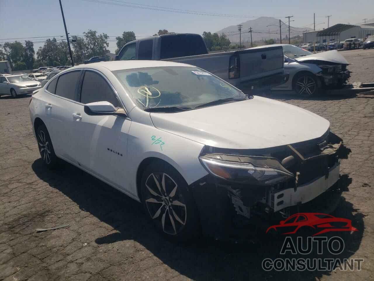 CHEVROLET MALIBU 2020 - 1G1ZG5ST2LF131951