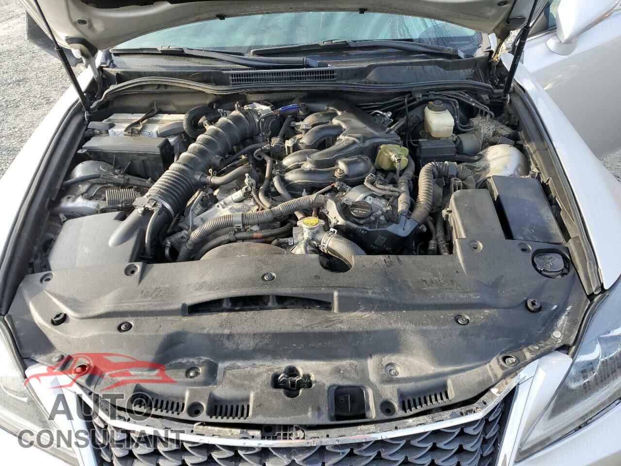 LEXUS IS 2011 - JTHBF5C29B2100606