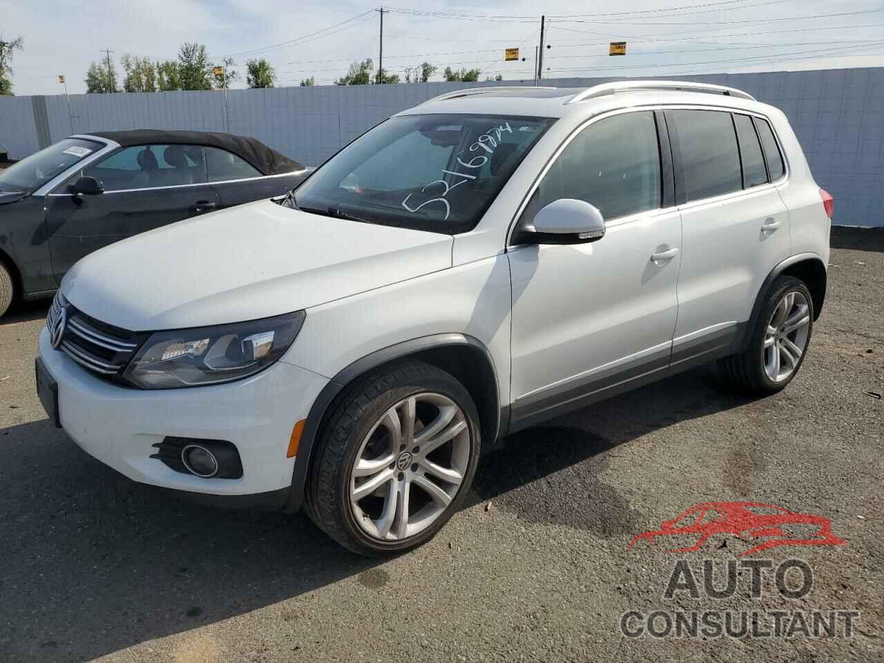 VOLKSWAGEN TIGUAN 2016 - WVGBV7AX7GW558798