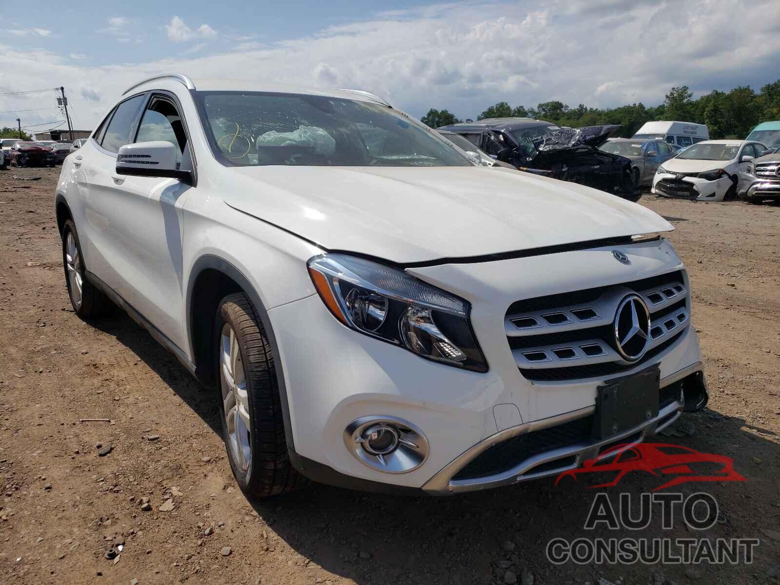 MERCEDES-BENZ GLA-CLASS 2019 - WDCTG4GB1KJ577831