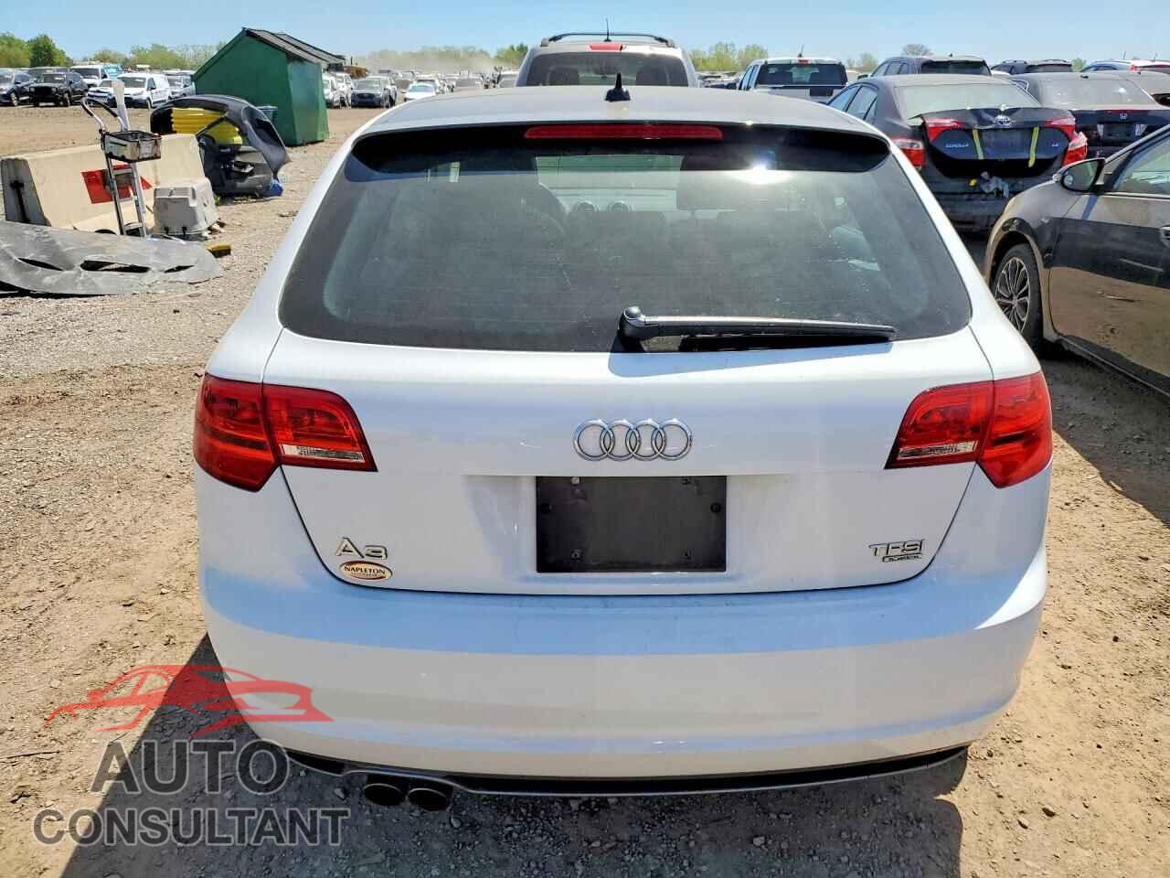 AUDI A3 2011 - WAUDFAFM6BA055806