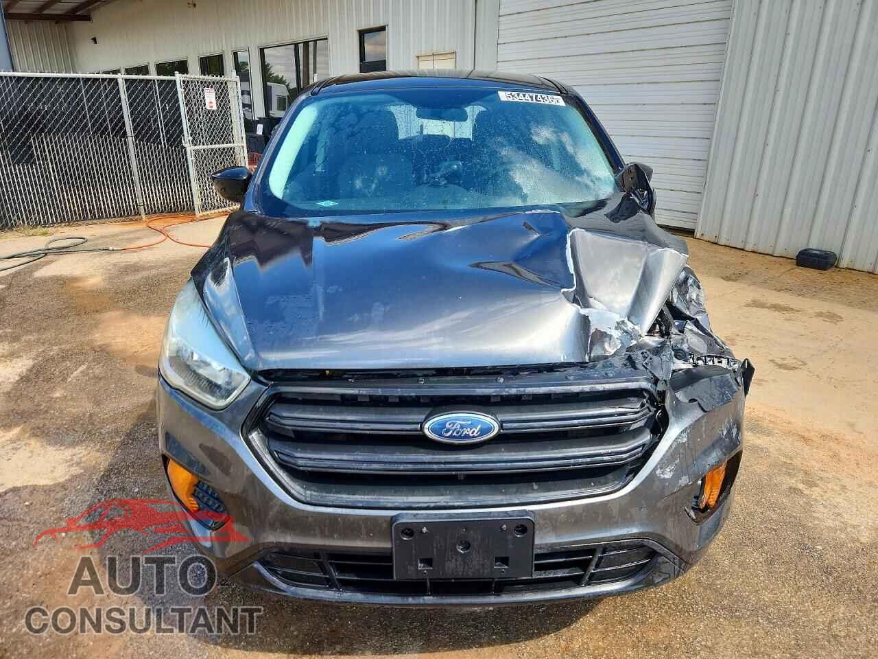 FORD ESCAPE 2017 - 1FMCU0F71HUB79655